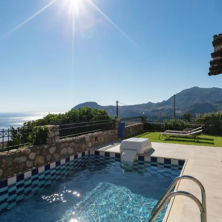 Julie Villa, Idyllic Location, By Thinkvilla Sellía