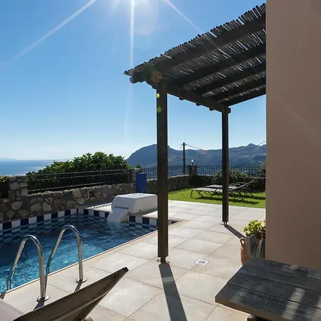 Julie Villa, Idyllic Location, By Thinkvilla Vilă *