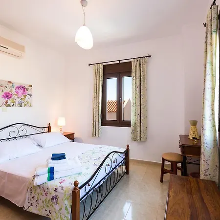 Julie Villa, Idyllic Location, By Thinkvilla Vilă Sellía